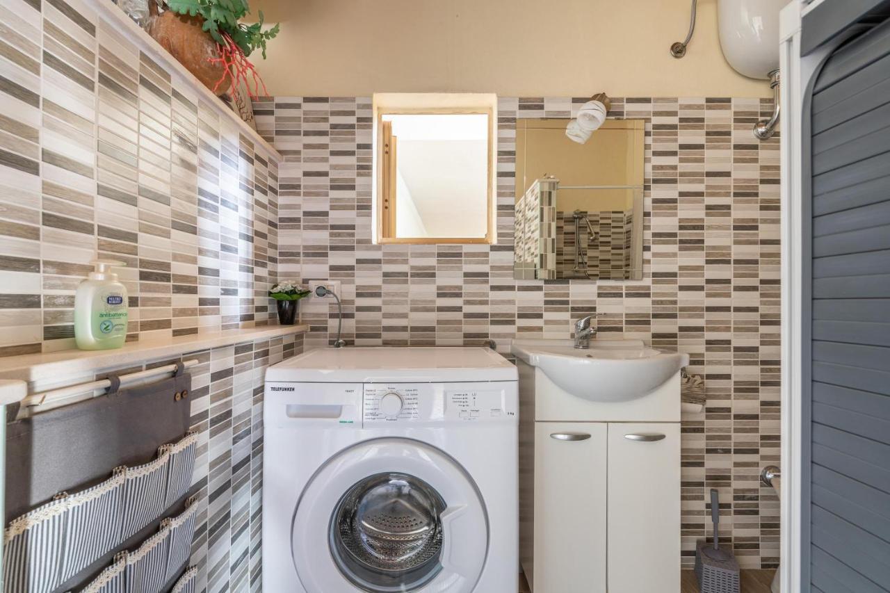 Casa Di Stefania Apartman Fluminimaggiore Kültér fotó